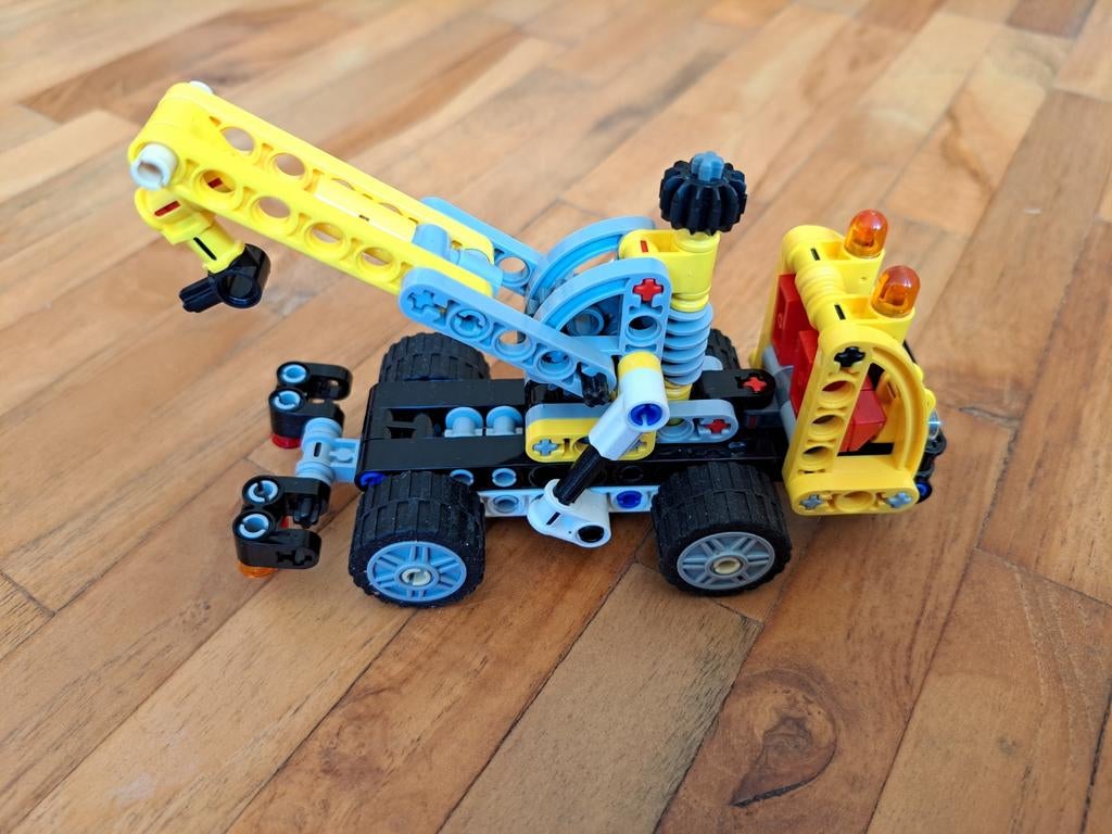 Lego Technic Set 42031 - Compleet met bouwinstructies, Gebruikt, Lego, Compleet, Ophalen of Verzenden