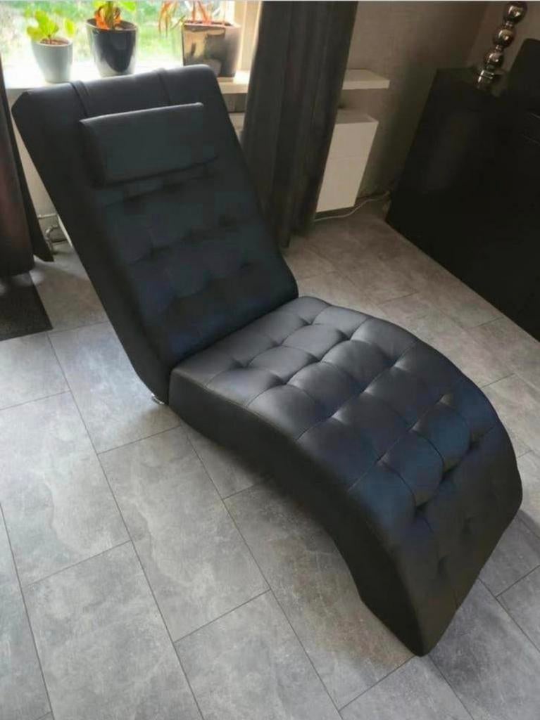 Comfortabele ligstoel / loungestoel (zwart), Tuin en Terras, Ophalen, Zo goed als nieuw