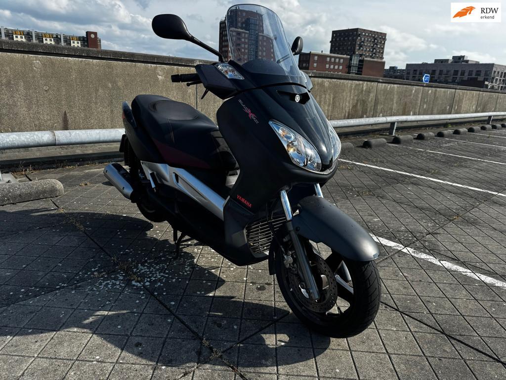 Yamaha Scooter YP 250R BLACK X-Max LAGE KM- TOPSTAAT, Motoren, Motoren | Yamaha, GROENEWEGJE 154
2515NC  DEN HAAG, NL, 250 cc