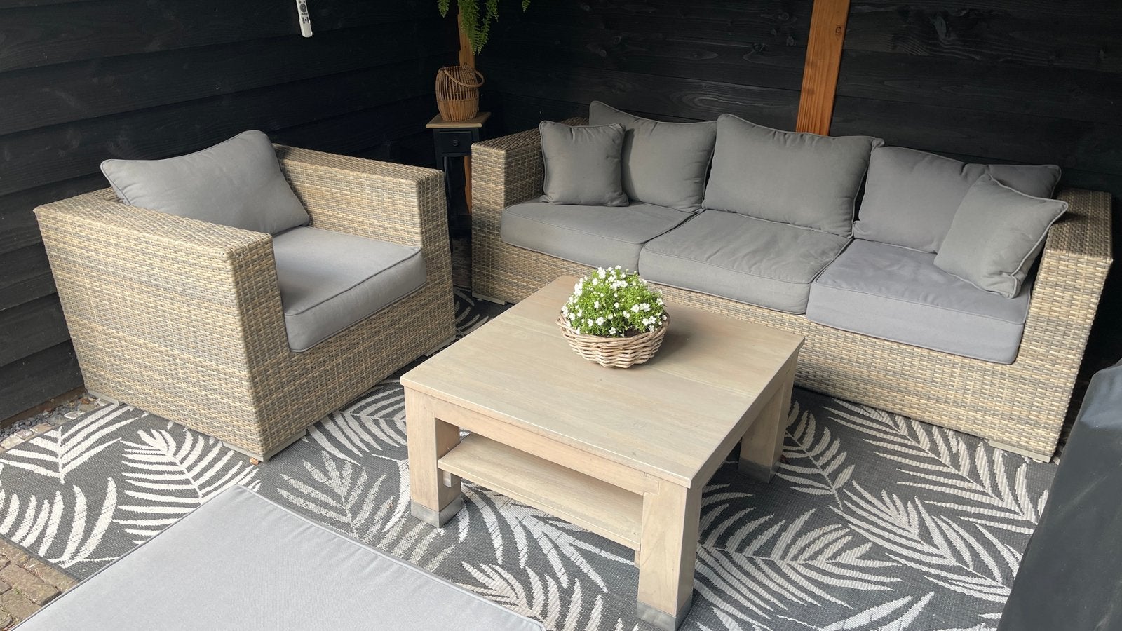 Loungeset (gratis), Ophalen, 4 zitplaatsen, Kunststof, Loungeset