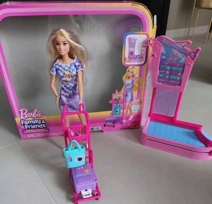 barbie family en friends, Ophalen, Zo goed als nieuw, Barbie
