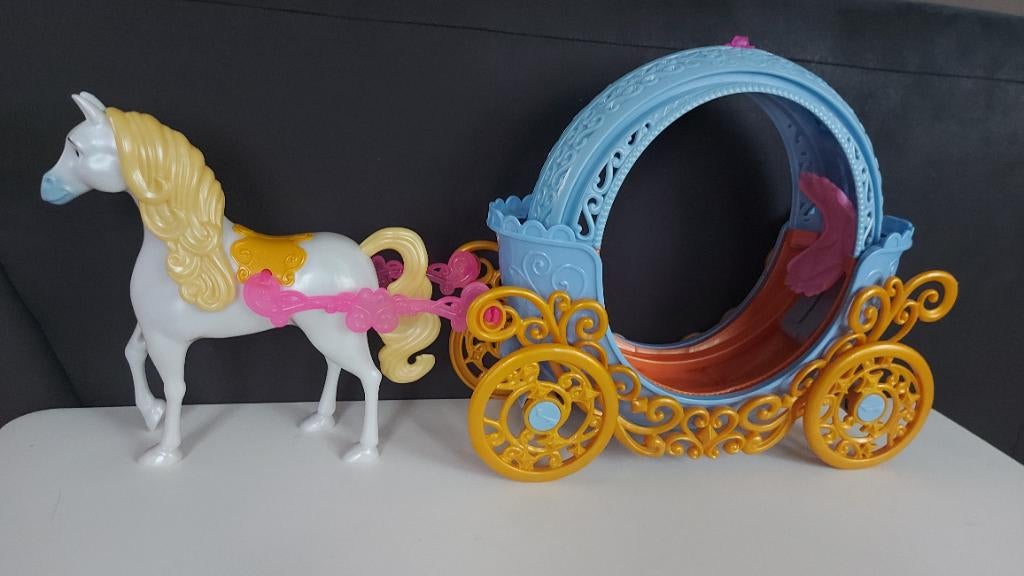 Barbie koets disney, Ophalen, Zo goed als nieuw, Barbie
