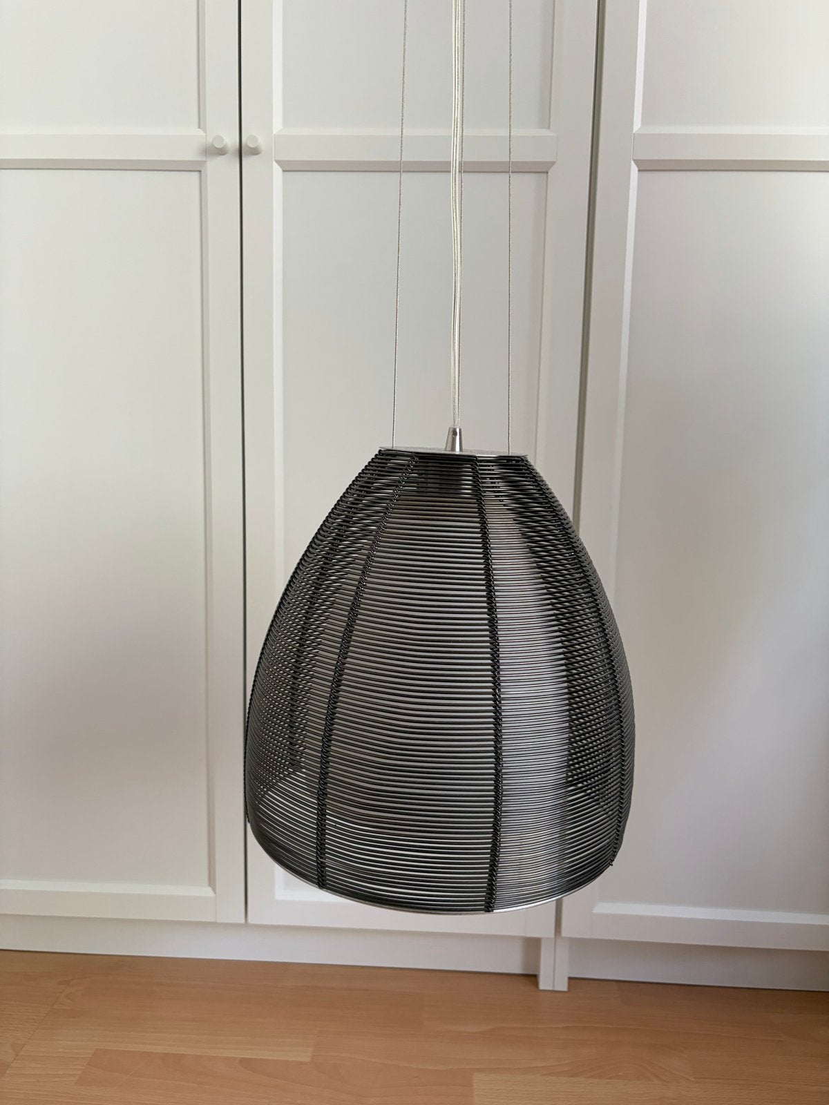 Moderne hanglamp met metalen spijlen en E27 fitting, Ophalen, Zo goed als nieuw, Metaal, E27 (groot)
