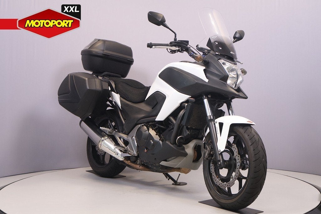 Honda NC 750 X (bj 2014), Honda Motor Europe Ltd, Bedrijf, Toermotor, Customer.service@honda-eu.com