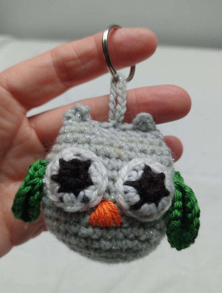 ✨Handgemaakte Uil sleutelhanger tashanger grijs groen, Ophalen of Verzenden, Nieuw, Dier of Natuur