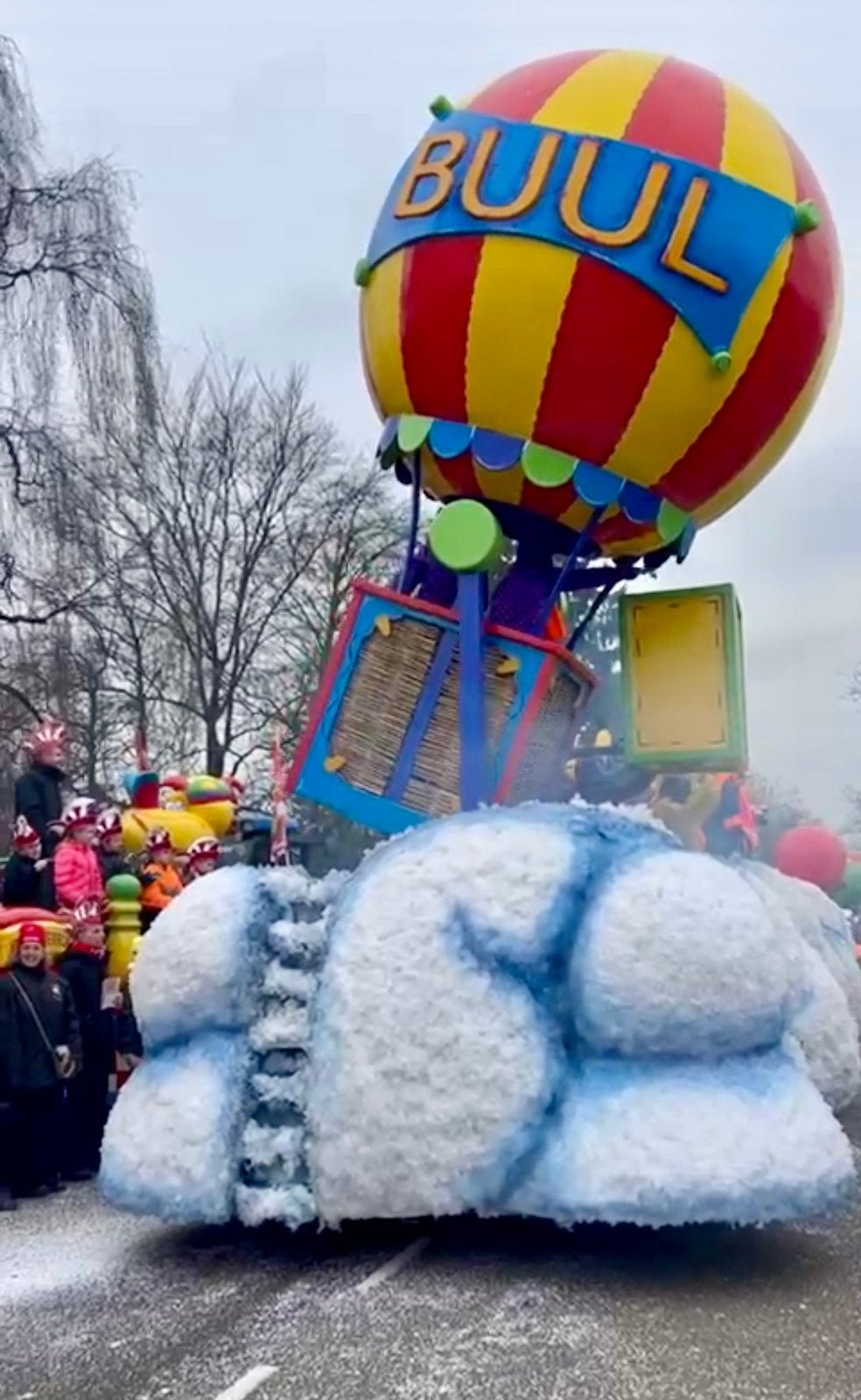 Foto 2 van Luchtballon carnaval carnavakswagen loopgroep optocht