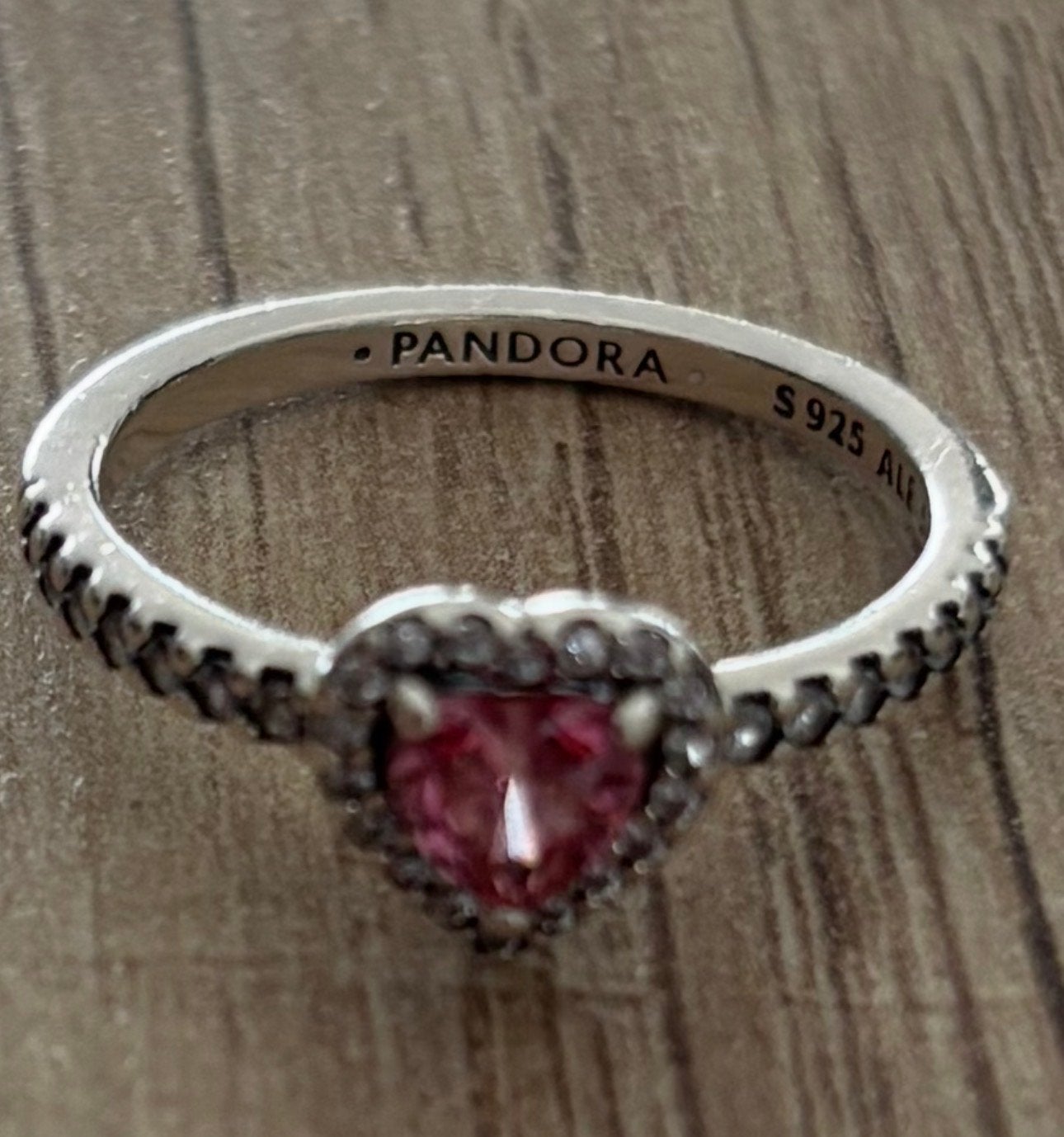 Pandora ring met roze hart en zirkonia - Maat 54, Sieraden, Tassen en Uiterlijk, Ringen, Ophalen of Verzenden, Zo goed als nieuw