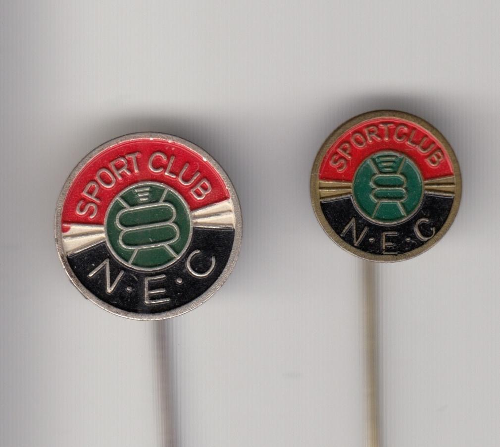 Voetbal NEC Nijmegen Logo speldjes, Verzamelen, Speldjes, Pins en Buttons, Gebruikt, Niet vindbaar, Niet vindbaar, Speldje of Pin