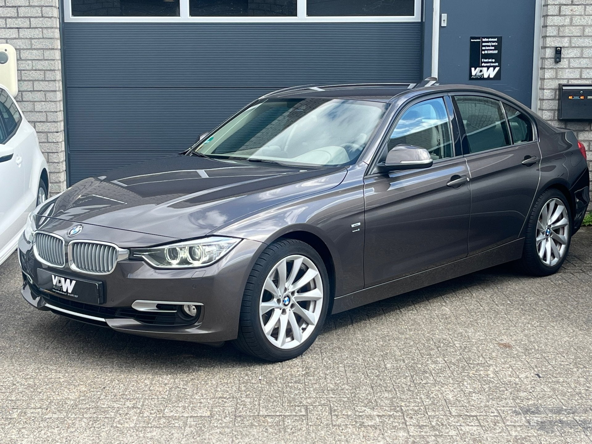 BMW 3-serie 328i automaat High Executive NL auto voll opties, Automaat, Gebruikt, 4 cilinders, Bruin