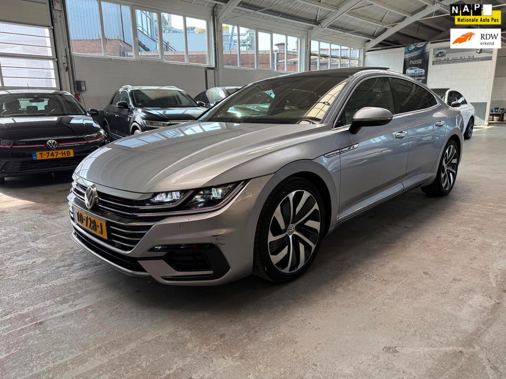 Volkswagen Arteon 2.0 TDI Business R Line Panorama/Leer/Xeno, Arteon, Gebruikt, 4 cilinders, Origineel Nederlands