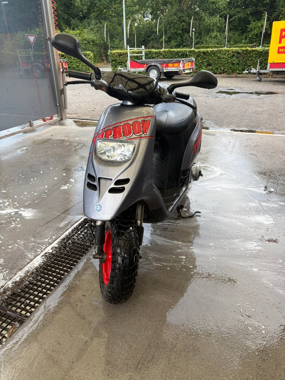 Piaggio Typhoon 50cc, Fietsen en Brommers, Scooters | Piaggio, Ophalen, Zo goed als nieuw, Tweetakt, Overige modellen