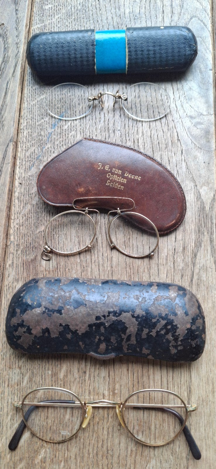 Antieke brillen en pince-nez met etuis, Ophalen of Verzenden