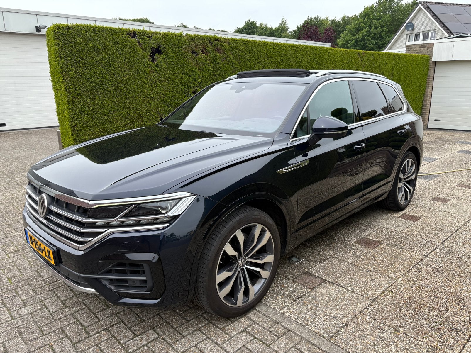 Volkswagen Touareg 3.0 V6 TDI 4Motion 286pk 3x R-Line FULL, Auto's, Volkswagen, Automaat, 241 €/maand, Blauw, Bedrijf