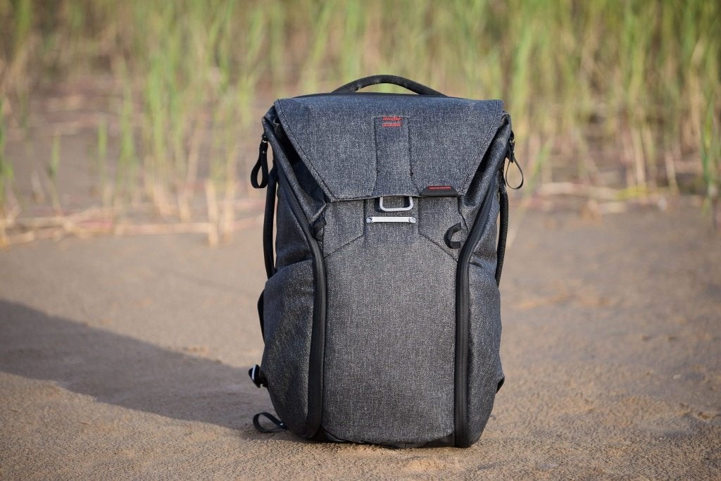 Peak Design Everyday Backpack 20L – cameratas/rugzak, Rugtas, Ophalen of Verzenden, Zo goed als nieuw, Statiefbevestiging