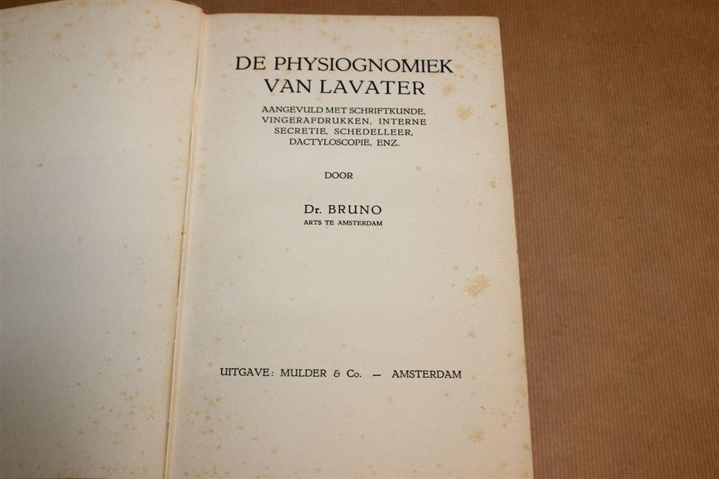 Physiognomiek Lavater — Karakterleer & Analyse Vintage 1938, Boeken, Ophalen of Verzenden, Gelezen, Overige onderwerpen, Achtergrond en Informatie