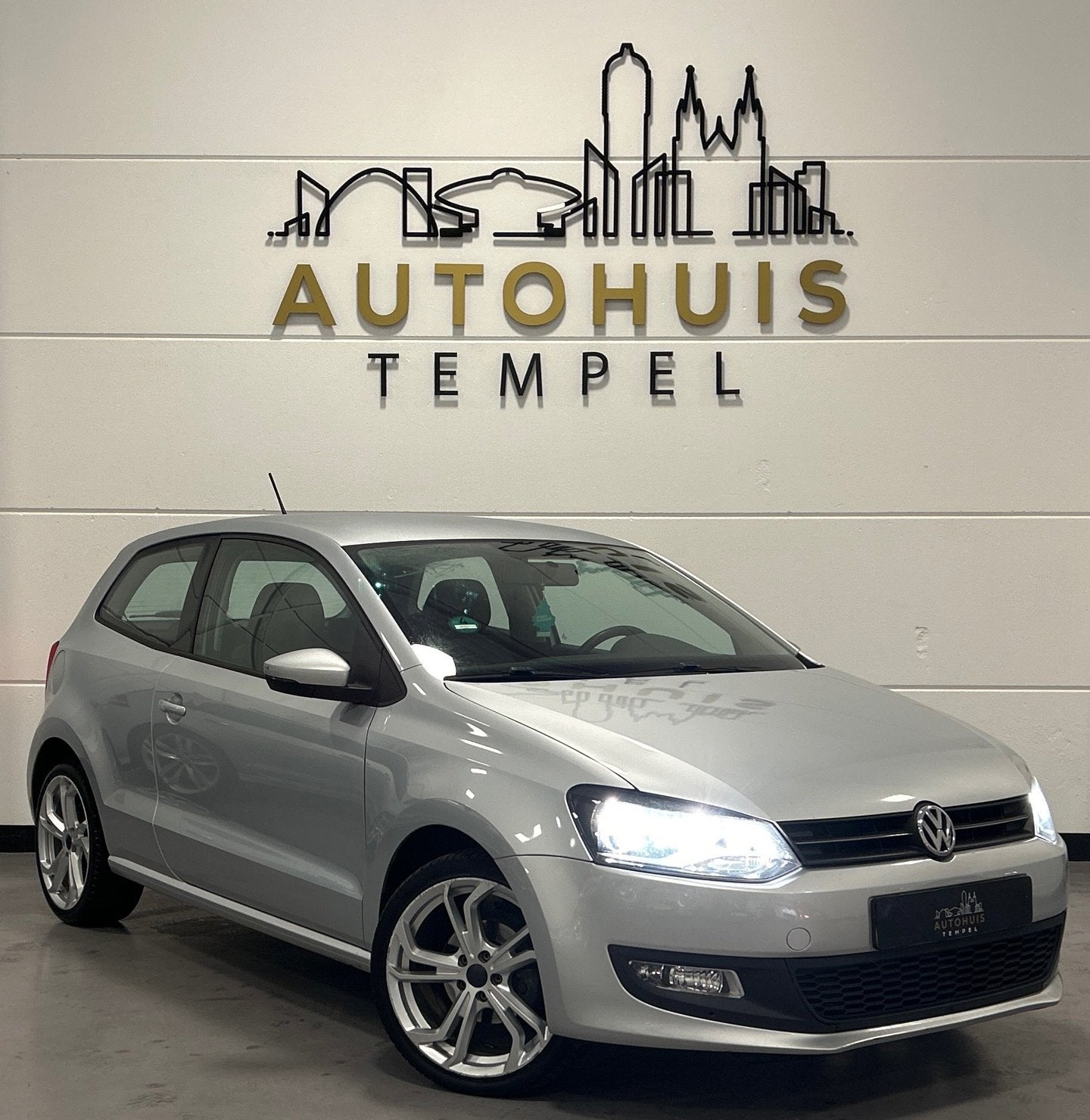 Volkswagen Polo 1.4-16V Comfortline Automaat Airco Carplay P, Euro 5, 4 cilinders, Bedrijf, Grijs