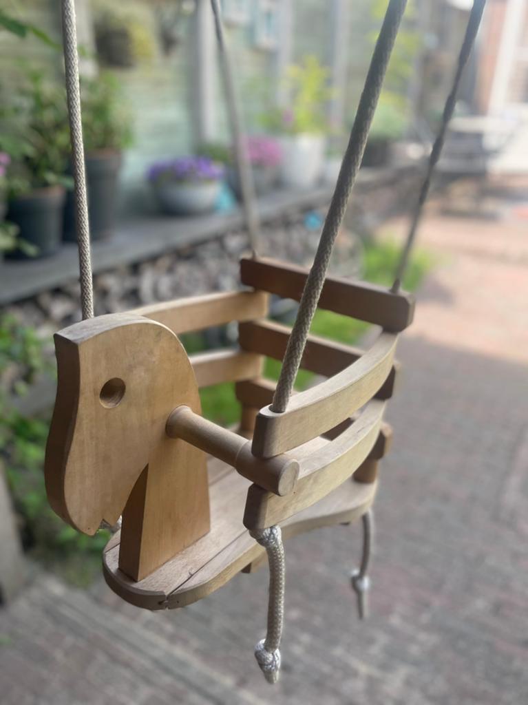 Kinderschommel tot ongeveer 120m houten speelgoed schommel, Ophalen of Verzenden, Zo goed als nieuw, Schommel