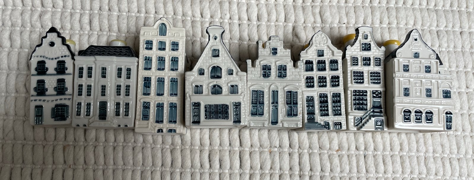 KLM Business Class Huisjes - Diverse Nummers, Verzamelen, KLM Huisjes, Ophalen of Verzenden, Zo goed als nieuw, 61 t/m 80, Gevuld