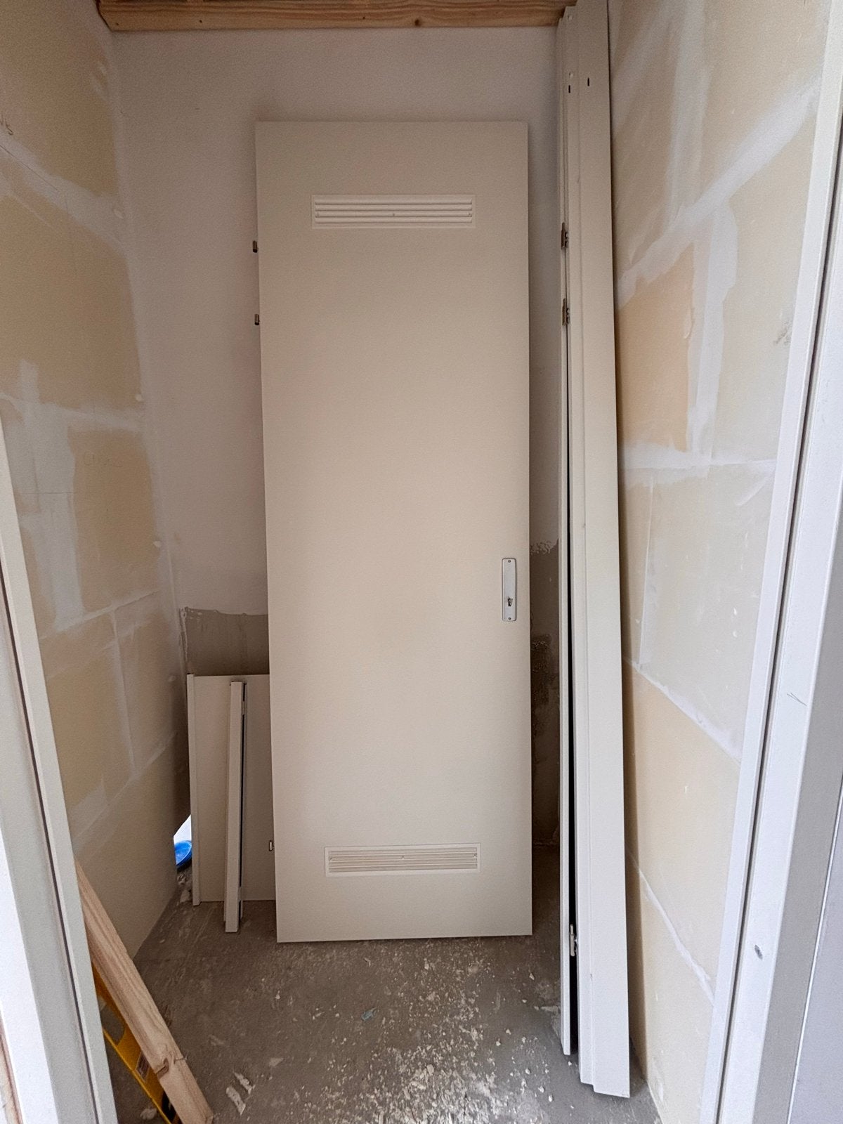 Svedex binnendeur met ventilatierooster en kozijn, Ophalen, 80 tot 100 cm, Binnendeur, Zo goed als nieuw