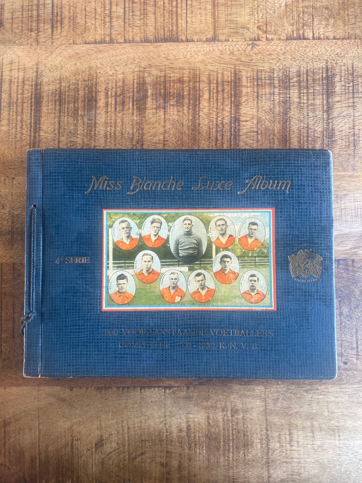 Miss Blanche Luxe Album 4e Serie Voetballers 1931-1932 KNVB, Ophalen of Verzenden, Gebruikt, Overige binnenlandse clubs, Boek of Tijdschrift
