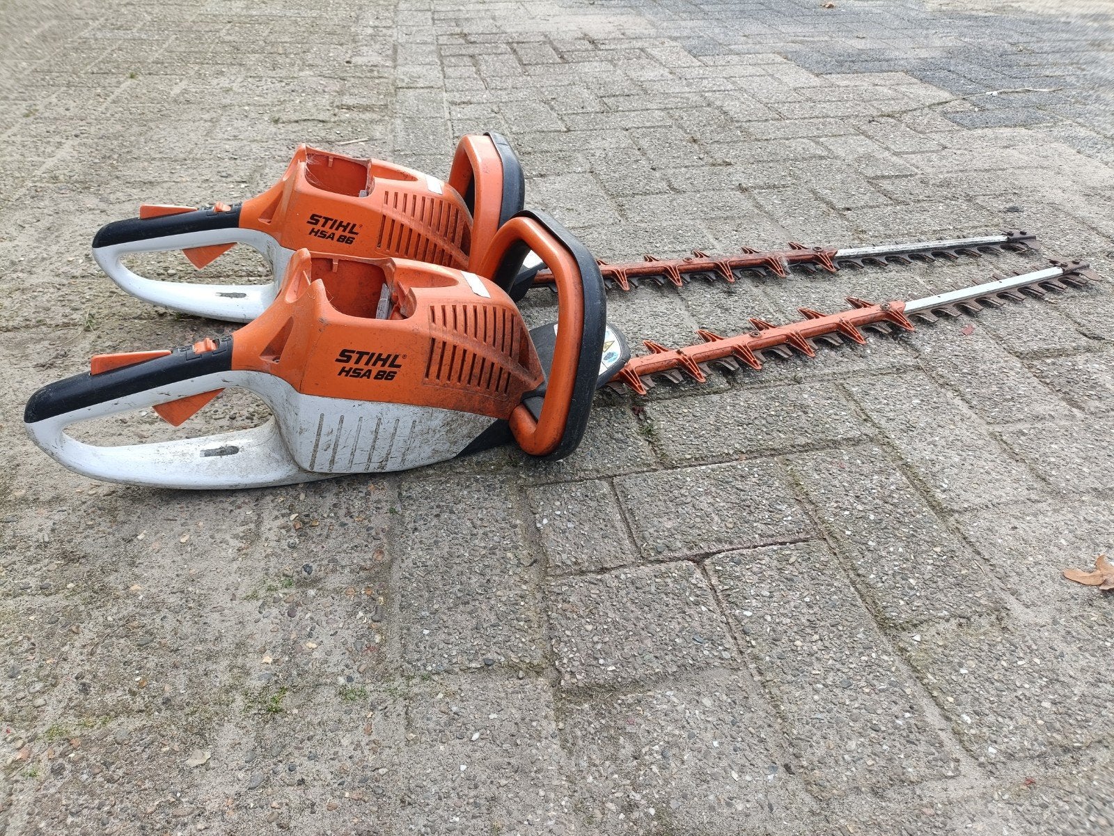 2x Stihl HSA 86 Heggenschaar - Defect!!, Ophalen, Gebruikt, Accu, Stihl