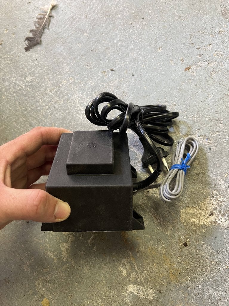 EREA Halogeentransformator 12V / max. 65W, Ophalen, Nieuw