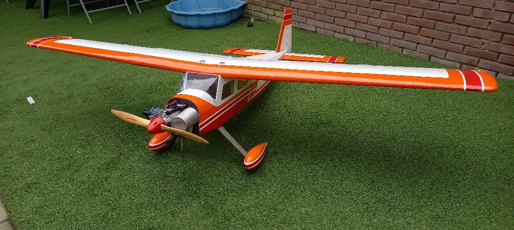 Graupner Taxi 2400, Ophalen, Gebruikt, Benzine, RTF (Ready to Fly)