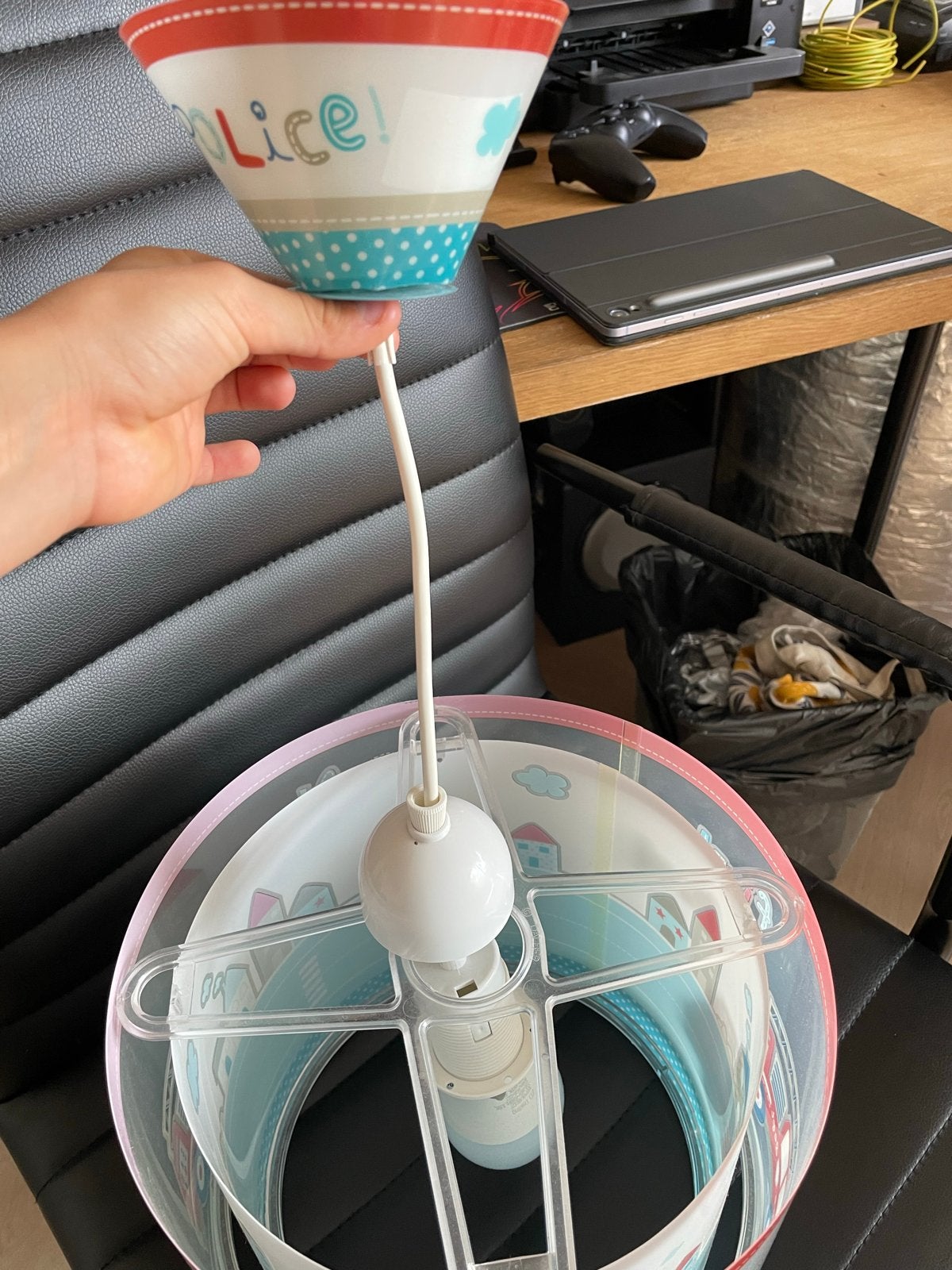 Leuke Kinderkamer Hanglamp - Politie Auto Thema, Huis en Inrichting, Lampen | Hanglampen, Ophalen of Verzenden, Zo goed als nieuw