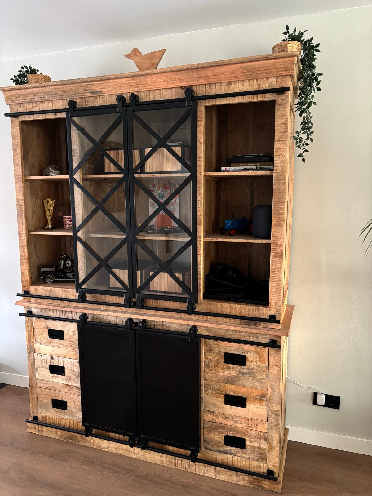 Robuuste Mangohouten Kast, Huis en Inrichting, Kasten | Buffetkasten, Ophalen, Met deur(en), 200 cm of meer, 150 tot 200 cm