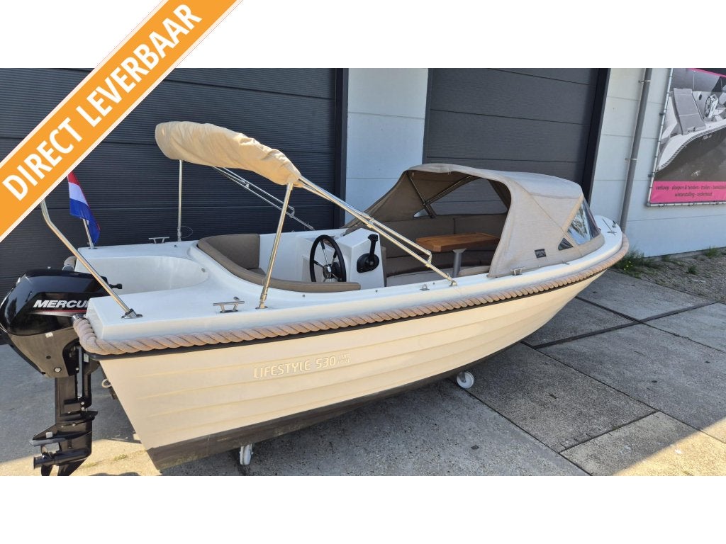 Lifestyle 530 sloep&15pk|Buiskap|Direct leverbaar, Watersport en Boten, Sloepen, Niet ingevuld, 5 m, 2 m, Niet ingevuld