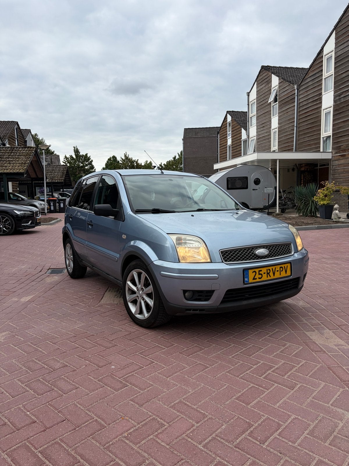 Ford Fusion 1.4 16V 2005 licht blauw, Auto's, Ford, Voorwielaandrijving, 40 €/maand, Blauw, Origineel Nederlands