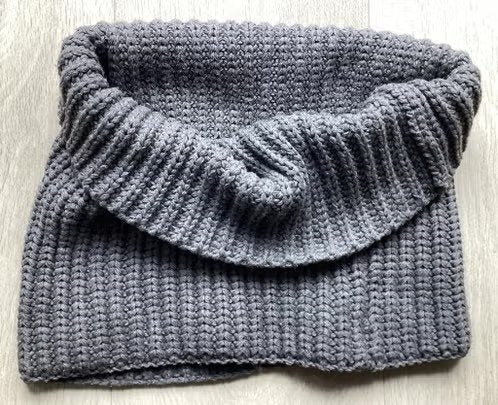 grijs gebreide sjaal dames, Maat 46/48 (XL) of groter, Ophalen of Verzenden, Zo goed als nieuw, H& M