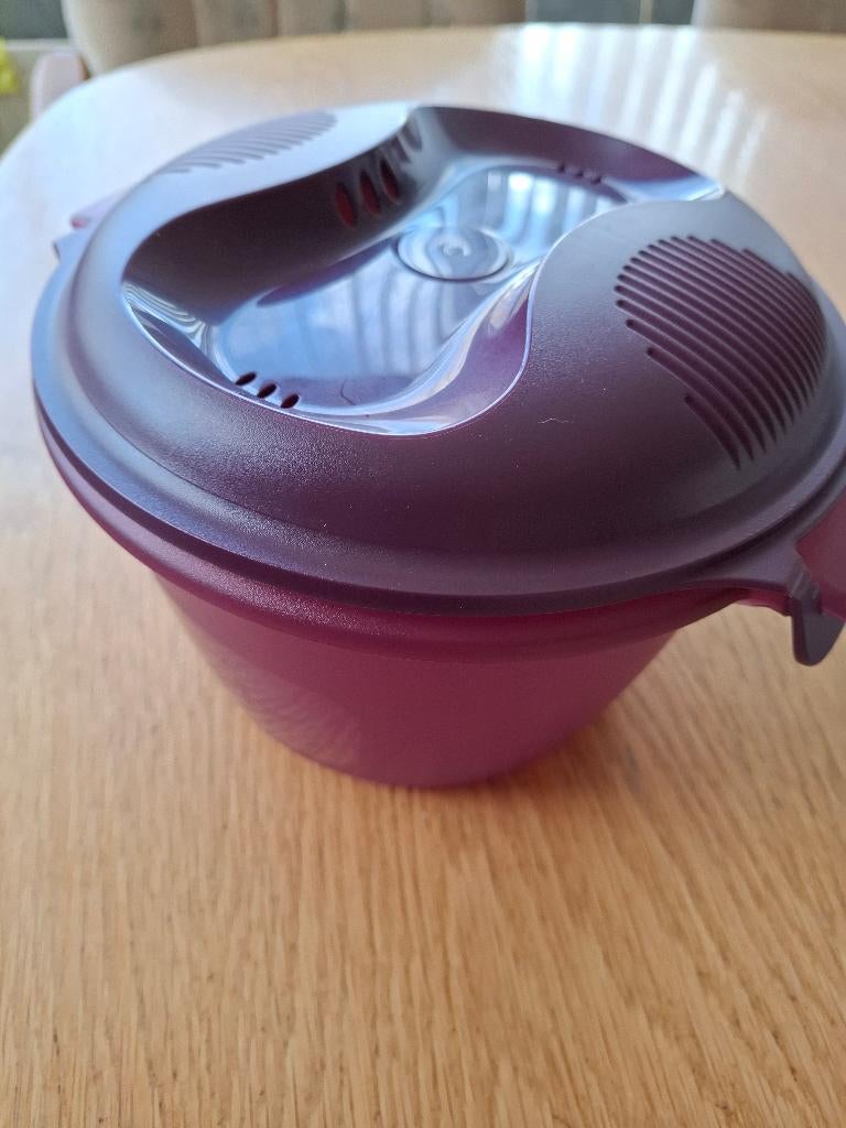ZGAN. Tupperware rijstmaker, Ophalen of Verzenden, Zo goed als nieuw, Rood, Overige typen