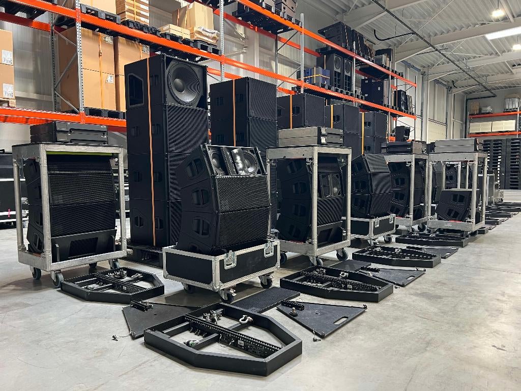 36x d&b audiotechnik: 16x Y8/Y12 16x Y-SUB 4x D80 rigging, Audio, Tv en Foto, Luidsprekers, Overige merken, Gebruikt, Ophalen of Verzenden