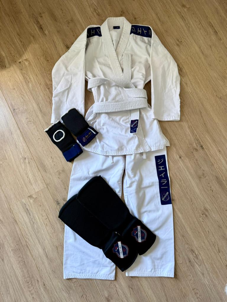 Karate/krav maga pak maat 150, Maat XS of kleiner, Ophalen of Verzenden, Zo goed als nieuw