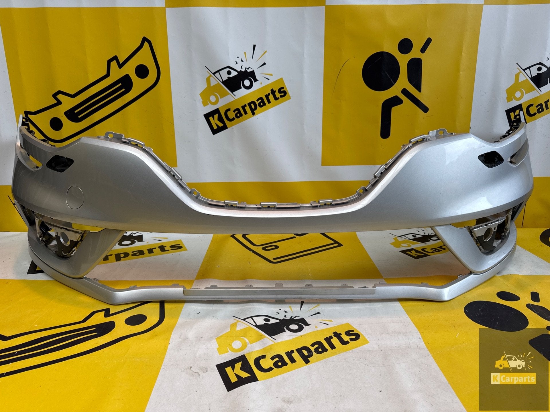 Voorbumper Renault Megane IV 4 bumper 620225094R, Info@fabrikant.eu, Ophalen of Verzenden, Bumper, Fabrikant BV