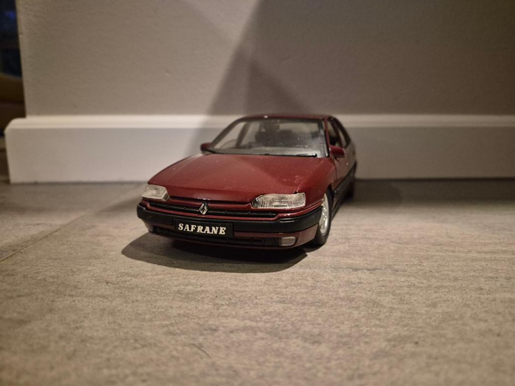 1:18 Renault Safrane, Hobby en Vrije tijd, Modelauto's | 1:18, Ophalen of Verzenden, Gebruikt, Auto, Overige merken