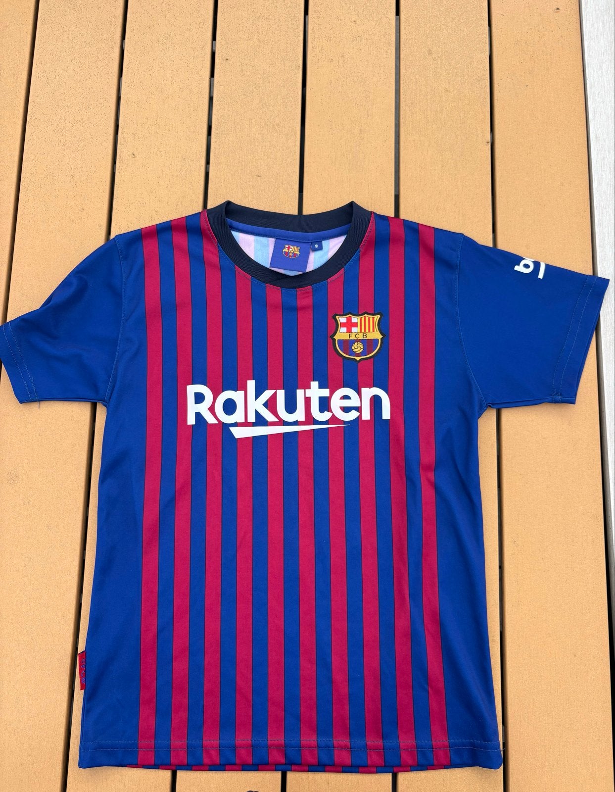 FC Barcelona Thuisshirt Coutinho Maat 128, Ophalen of Verzenden, Zo goed als nieuw, Jongen of Meisje, Sport- of Zwemkleding