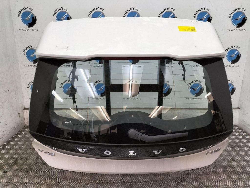 VOLVO V40 ACHTERKLEP 2017, Auto-onderdelen, Ophalen of Verzenden, Gebruikt, Stiba lid