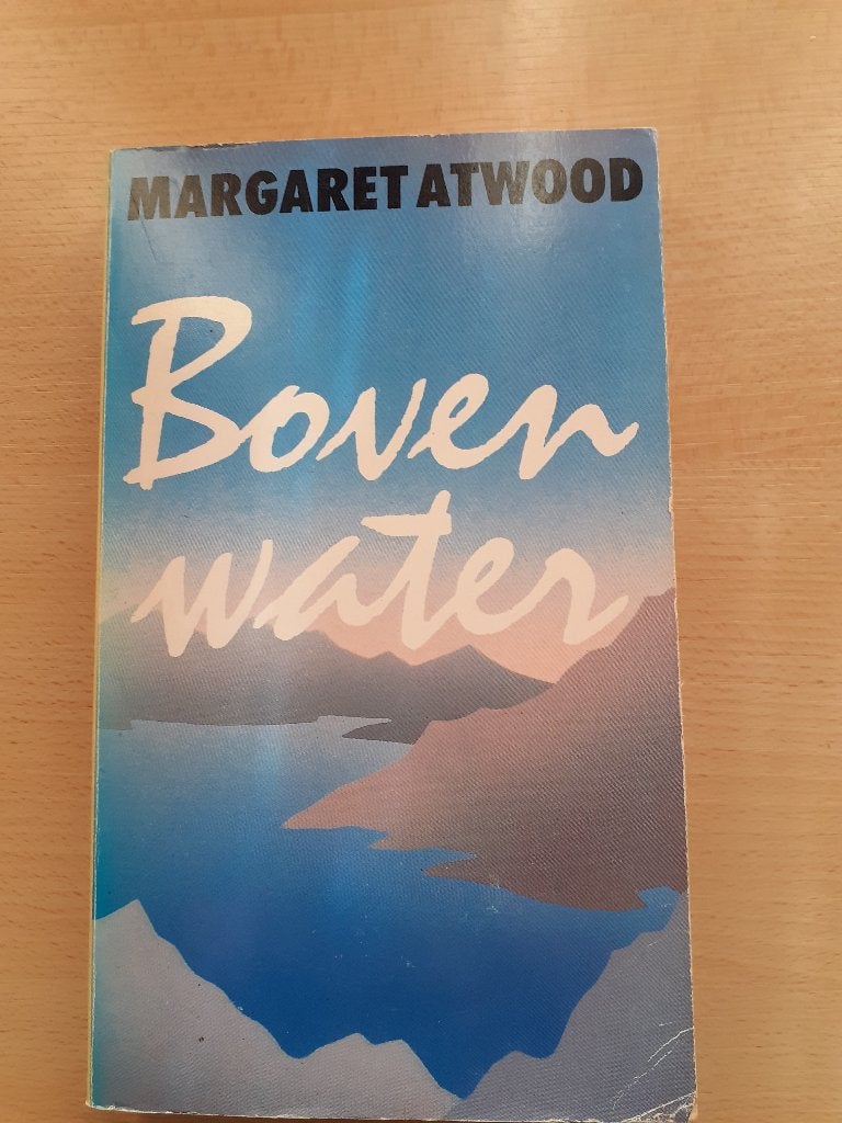 Margaret Atwood - Boven water, Ophalen of Verzenden, Gelezen