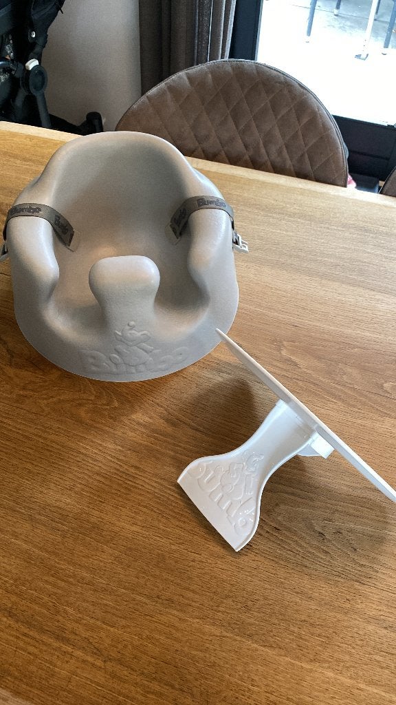 Bumbo zitje met dienblad, Ophalen of Verzenden, Zo goed als nieuw, Overige typen, Gordel(s)