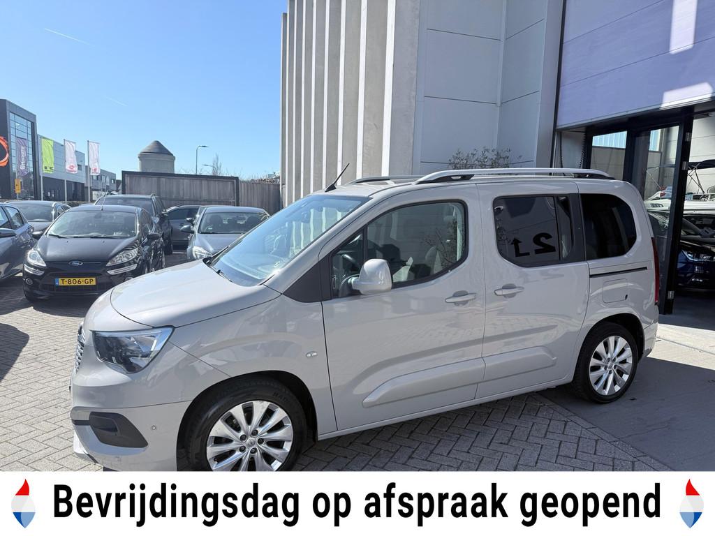 Opel Combo Tour 1.2 Turbo Edition PANO! LED! CARPLAY! CAMERA, Auto's, Opel, Voorwielaandrijving, Stof, Gebruikt, 1331 kg