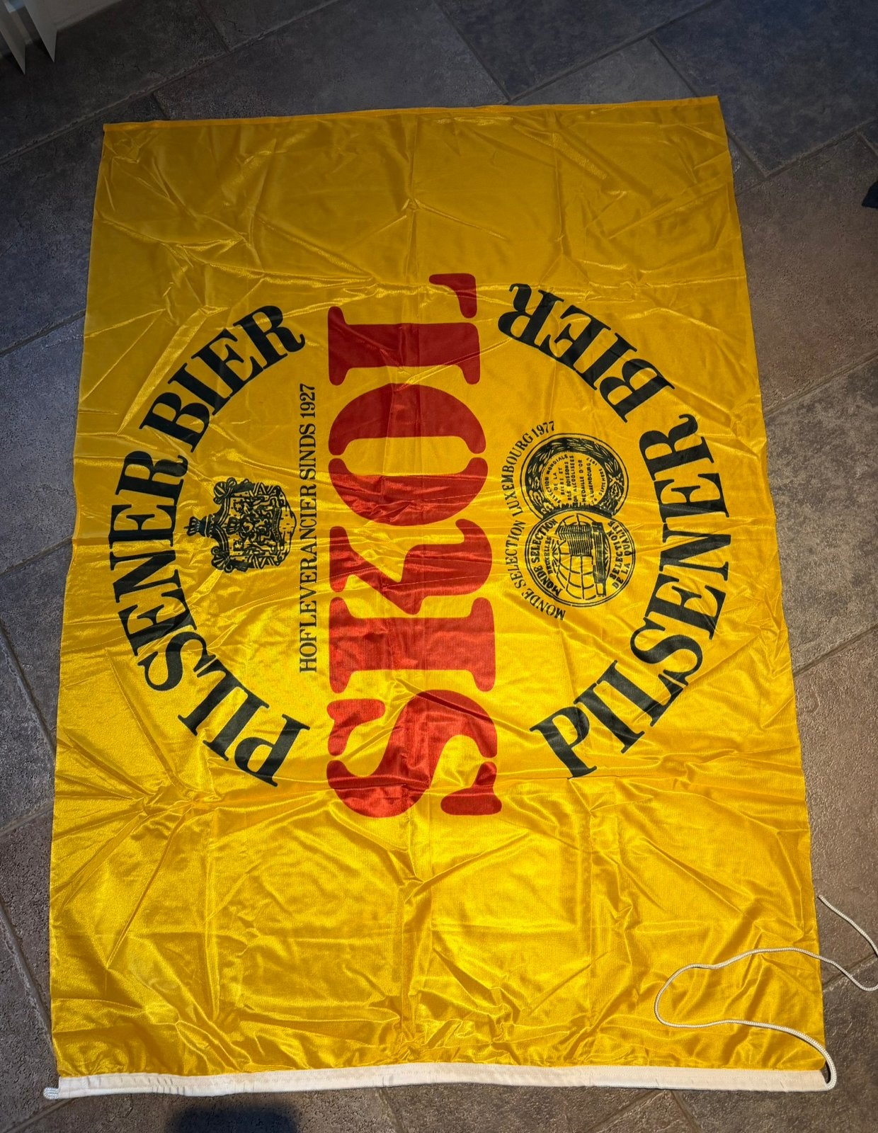 Skol pilsener bier vlag 92 cm bij 144 breed, Ophalen of Verzenden, Zo goed als nieuw