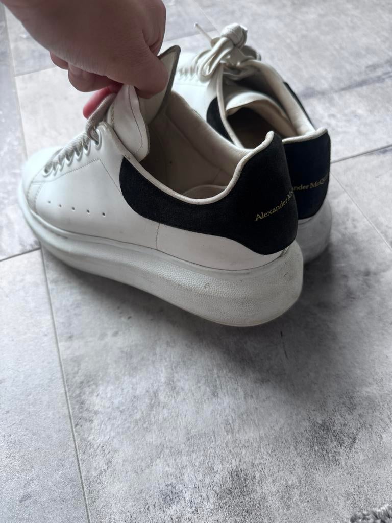 Alexander McQueen Sneakers, Ophalen of Verzenden, Zo goed als nieuw, Wit, Sneakers of Gympen