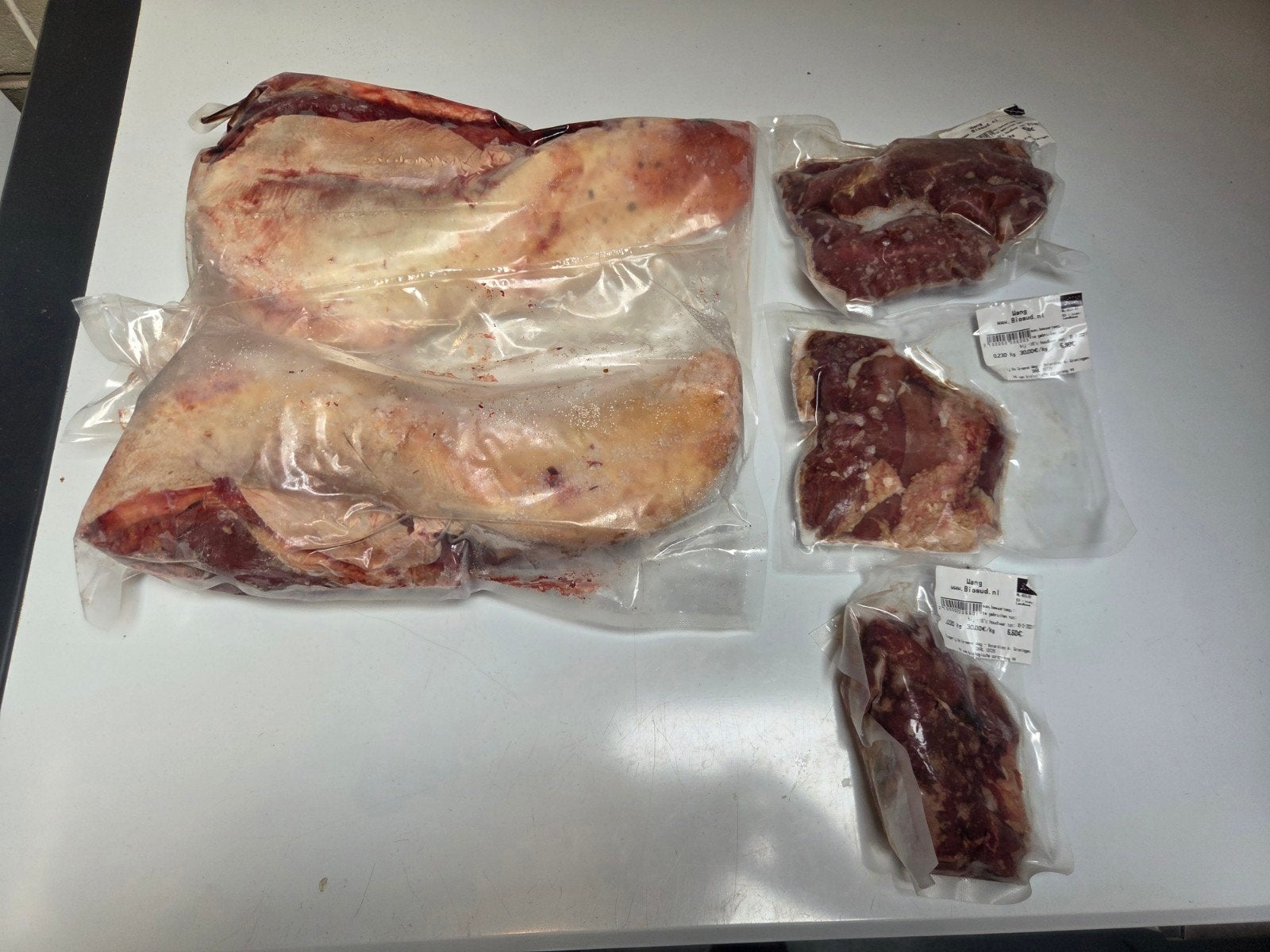 Biologische tong, wang en hart, Meerdere dieren