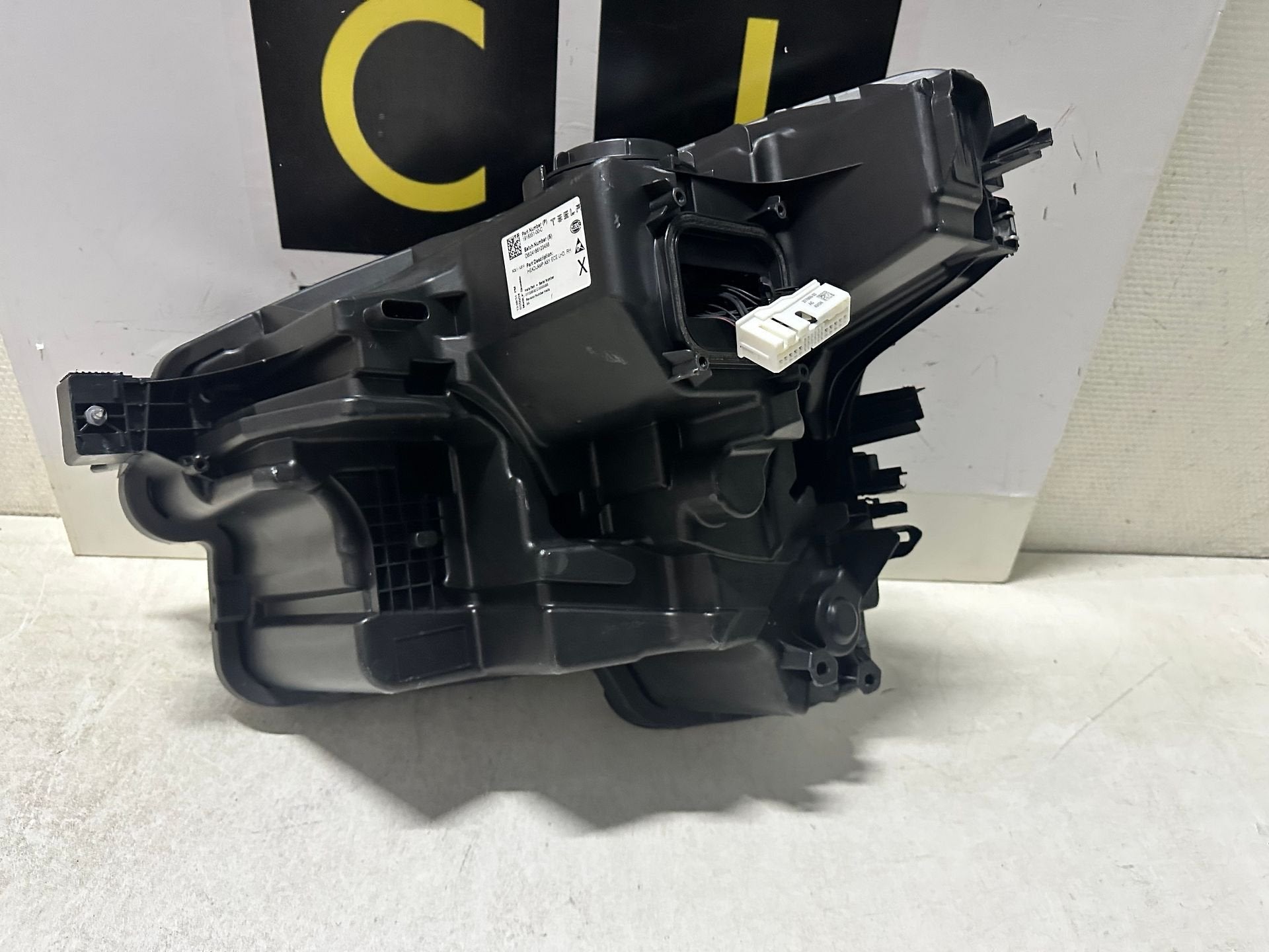 Foto 4 van Koplamp Tesla Model Y Juniper Full led 1918351-00-C Rechts