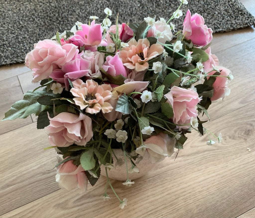 Te koop bloempot met kunstbloemen., Huis en Inrichting, Woonaccessoires | Kunstplanten en Kunstbloemen, Ophalen, Gebruikt, Inclusief kunstbloemen