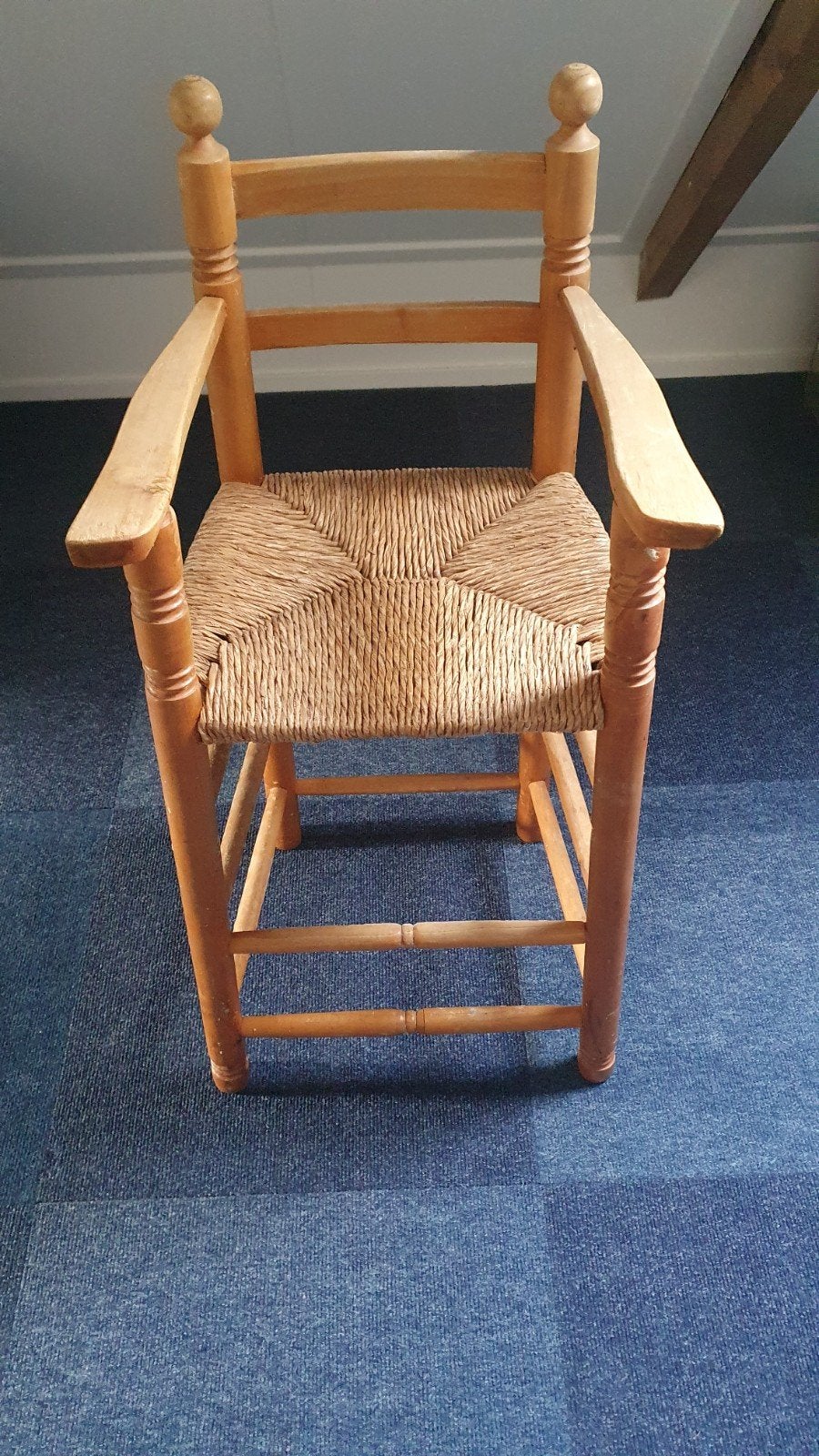Mooi retro/antiek kinderstoeltje voor eettafel, Kinderen en Baby's, Kinderstoelen, Ophalen, Gebruikt, Overige typen, Aanschuifbaar