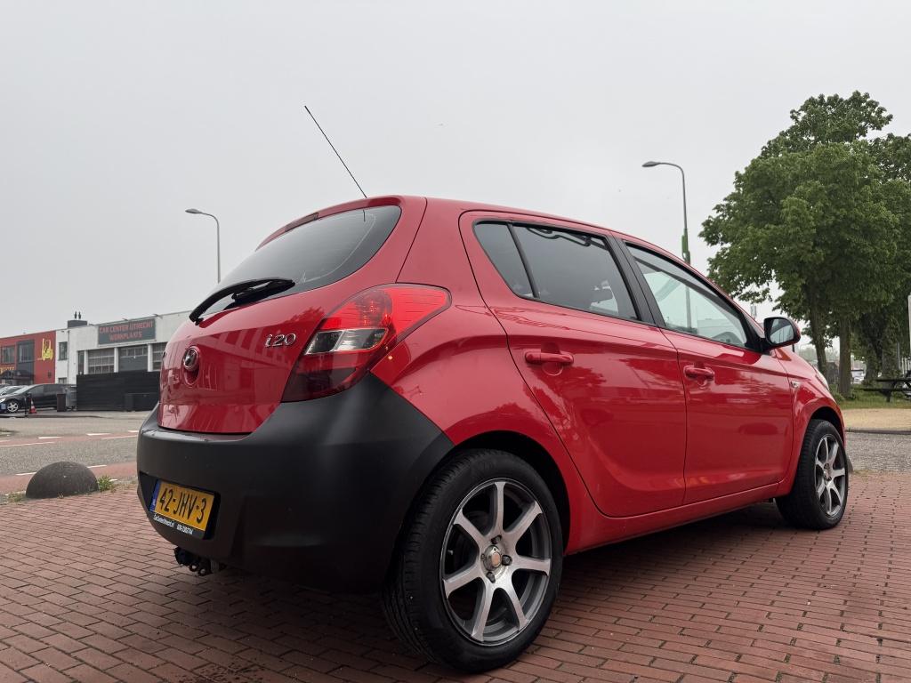 Hyundai i20 1.2i Dynamic | airco | Mp3 | 1e eigenaar |, 945 kg, 450 kg, Gebruikt, 31 €/maand