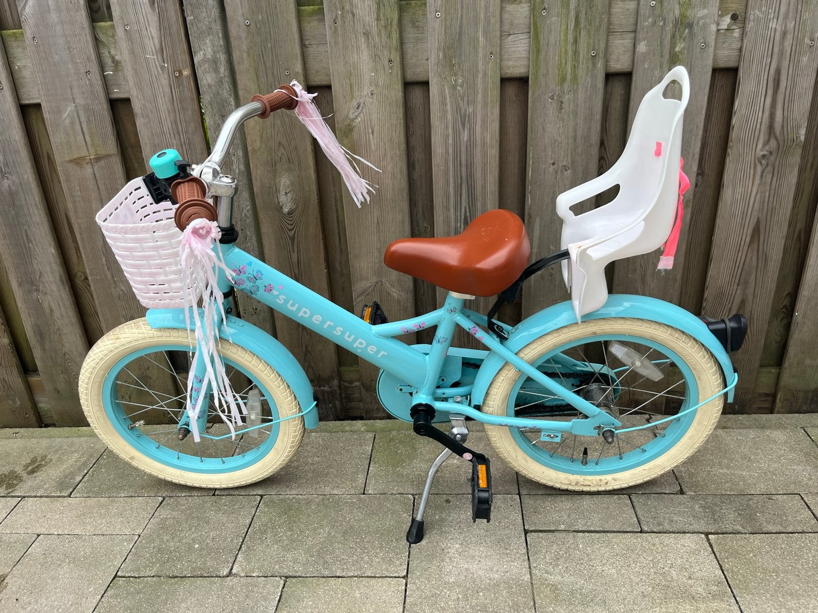 Supersuper Kinderfiets 16 inch met zitje en mandje, Ophalen of Verzenden, Gebruikt, Terugtraprem, 16 tot 20 inch